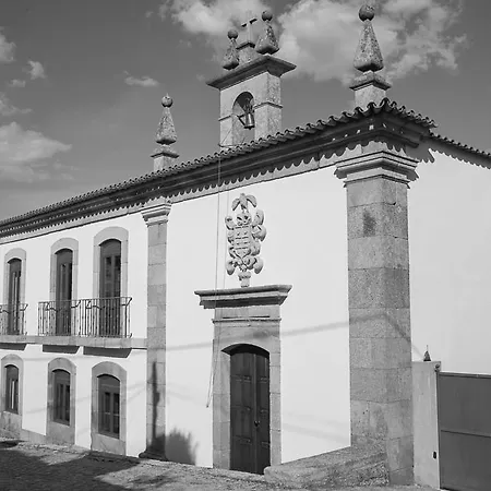 Solar Dos Almeidas - Turismo De Habitacao Alojamento de Acomodação e Pequeno-almoço