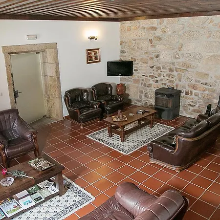 Solar Dos Almeidas - Turismo De Habitacao Alojamento de Acomodação e Pequeno-almoço *